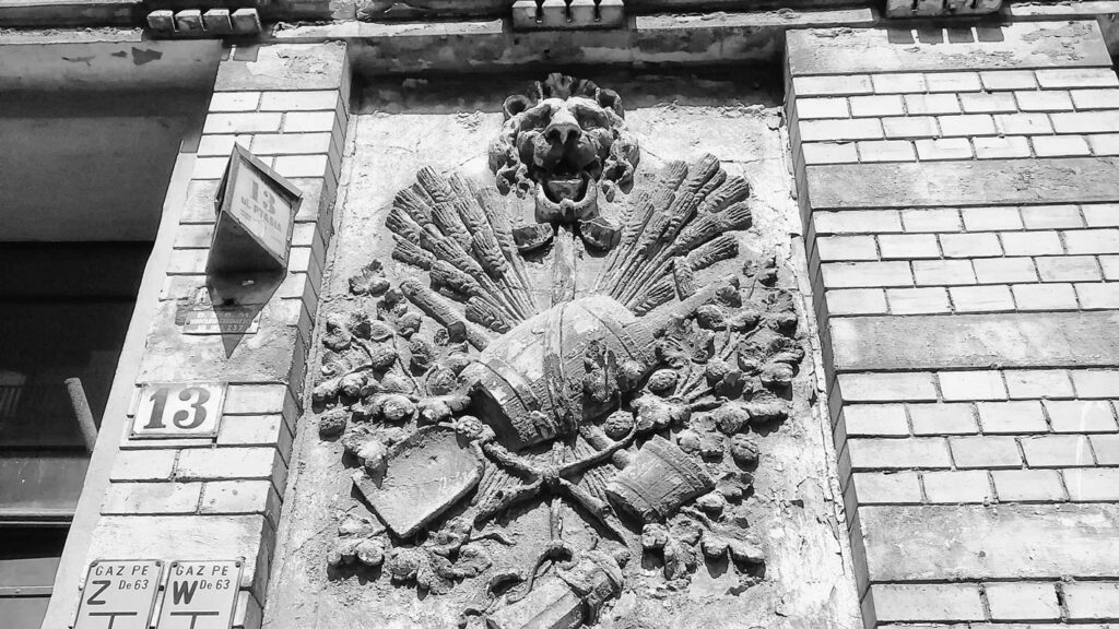 płaskorzeźba na wrocławskiej kamienicy